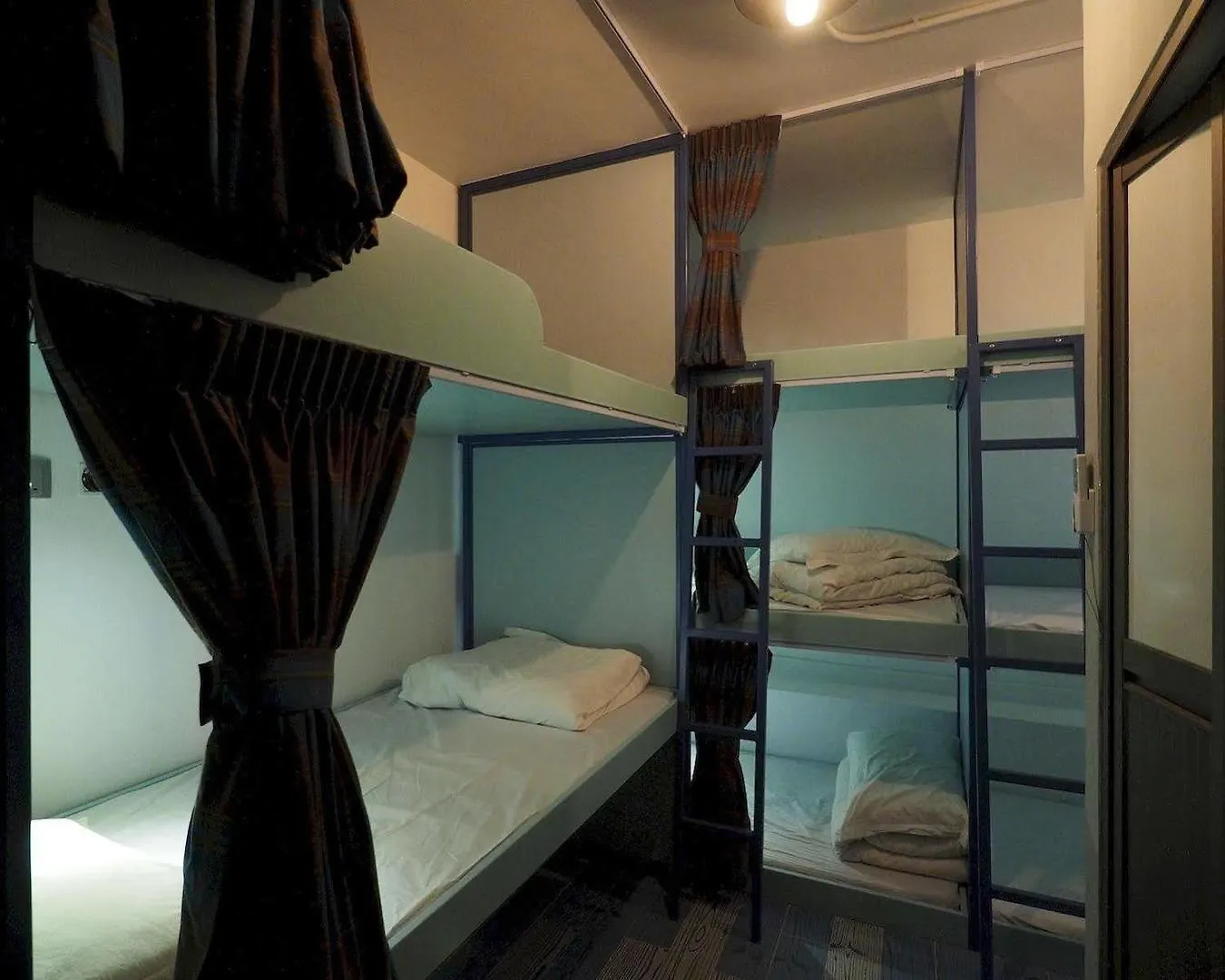 Guest house Panda'S Hostel - Hot Dog Bus Hong Kong